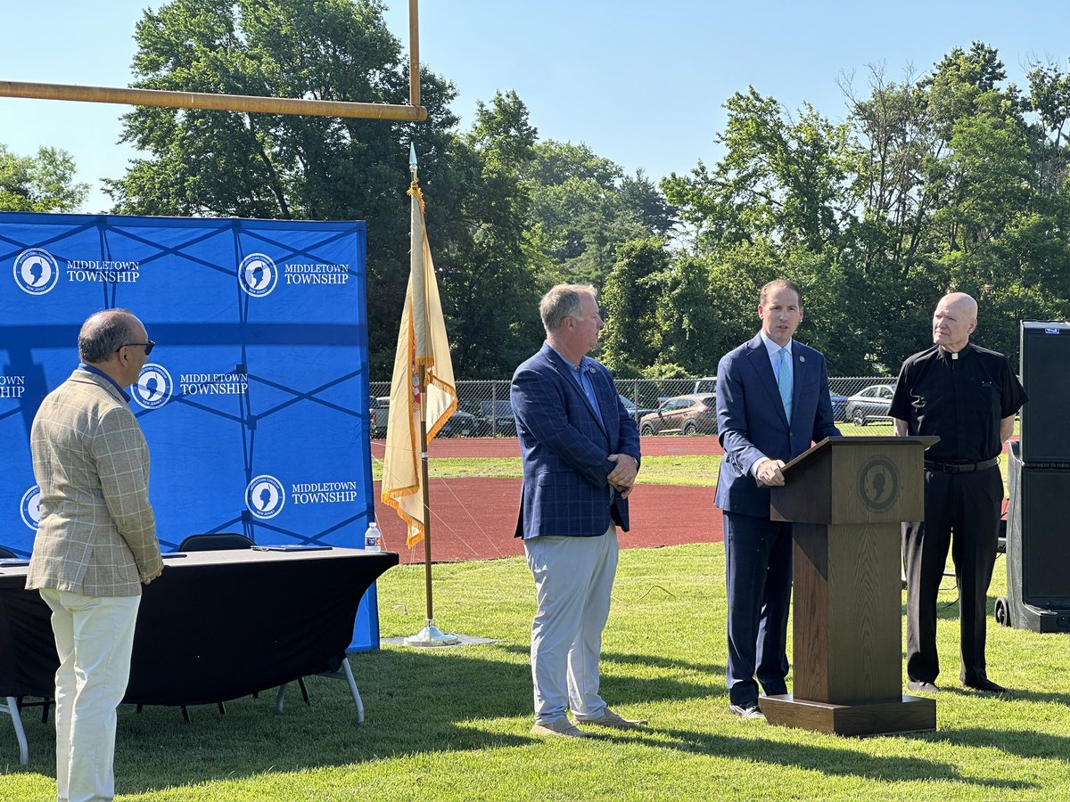 Mayor Tony Perry (@tonyperrynj) on Twitter photo Today, <a href="/MiddletownNJ/">Middletown, NJ</a> added 25 more acres of preserved open space with the acquisition of the Mater Dei property. Thanks to the partnership of St. Mary’s Church and support from <a href="/MonmouthGovNJ/">Monmouth County</a> , this land will be protected from development—and remain a space for recreation, play, Today, <a href="/MiddletownNJ/">Middletown, NJ</a> added 25 more acres of preserved open space with the acquisition of the Mater Dei property. Thanks to the partnership of St. Mary’s Church and support from <a href="/MonmouthGovNJ/">Monmouth County</a> , this land will be protected from development—and remain a space for recreation, play,