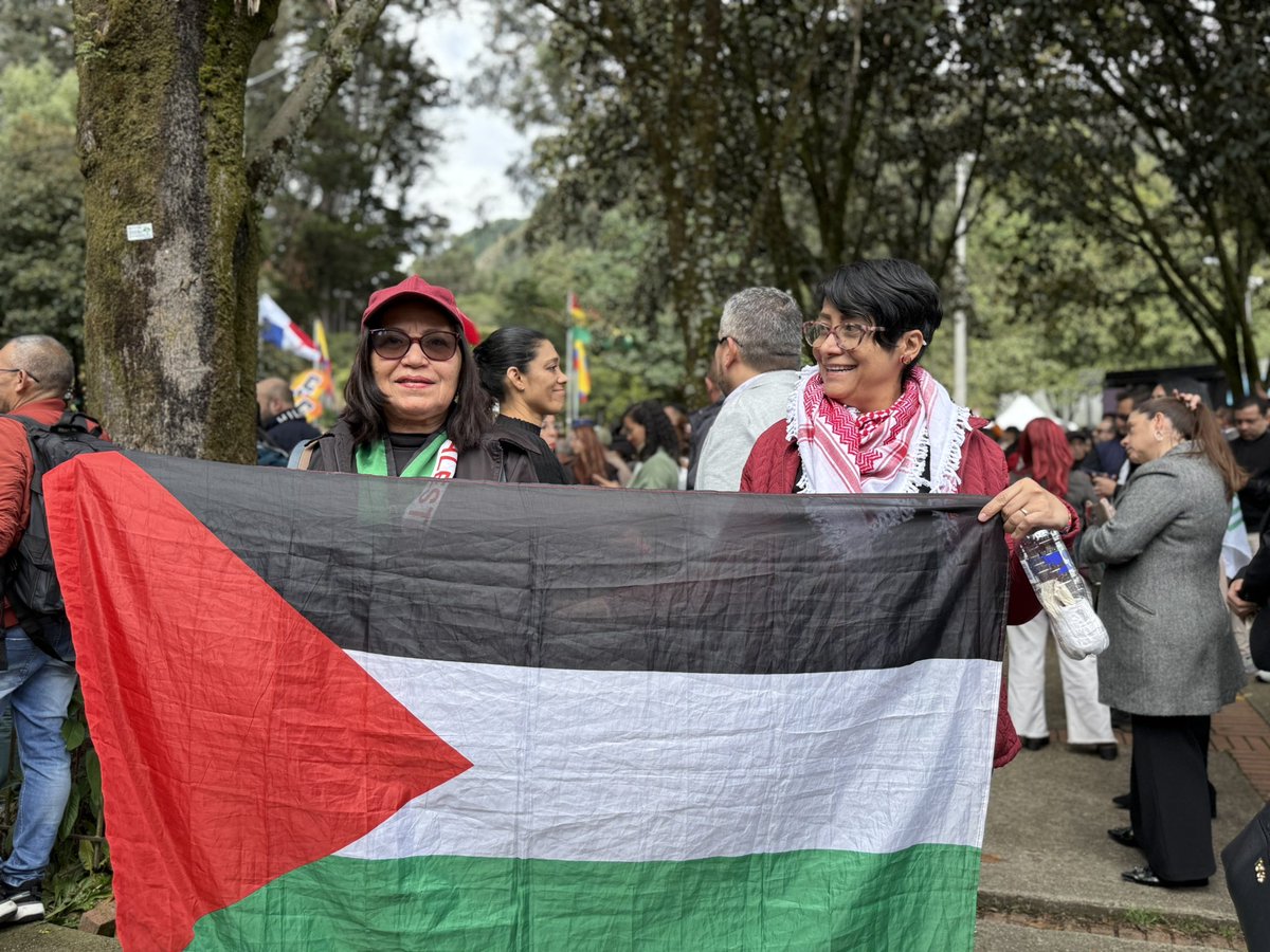 Entregamos una reforma laboral que recupera derechos fundamentales para el pueblo trabajador. 

Dentro de las victorias están horas extras desde las 7 p.m., dominicales y festivos remunerados 100%, contrato laboral para estudiantes del SENA, entre otros puntos.

¡Cumplimos! ✊
