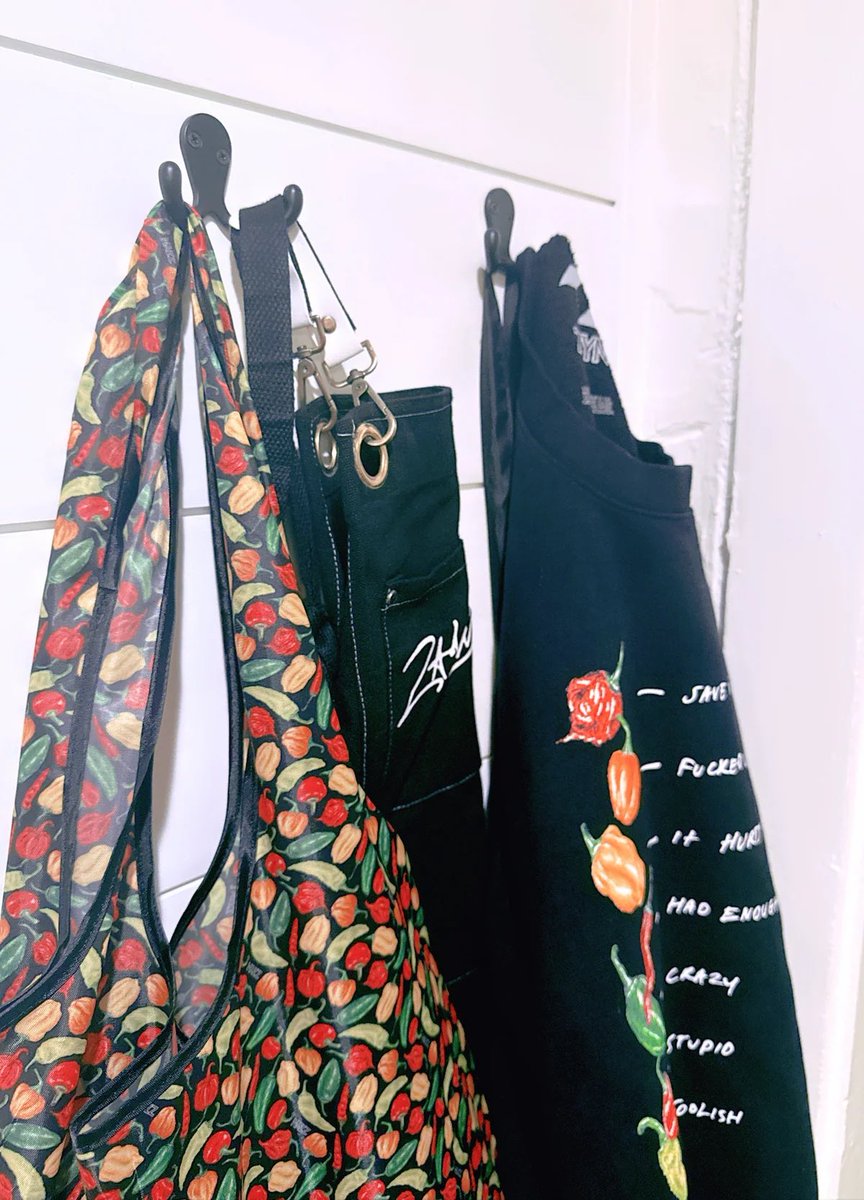 taking a page out of the master chef's cookbook 🧑‍🍳 if u try out one of z's recipes tag us and use #inzaynmerch