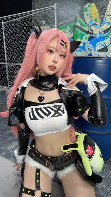 Twitterのコスプレ画像27