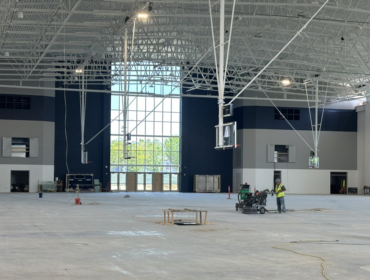 BrianPolian's tweet image. Things are happening!⚡️