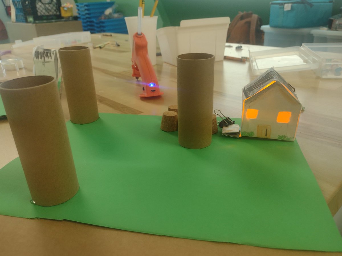 techiemarissa21's tweet photo. The light up storybook villages my circuit elective students created for Fantasy week turned out really cute. Some designs were still in progress when I snapped the pictures. #FantasyWeek #SummerCamp #STEAM #CircuitsGalore https://t.co/ttoEAR2R8i
