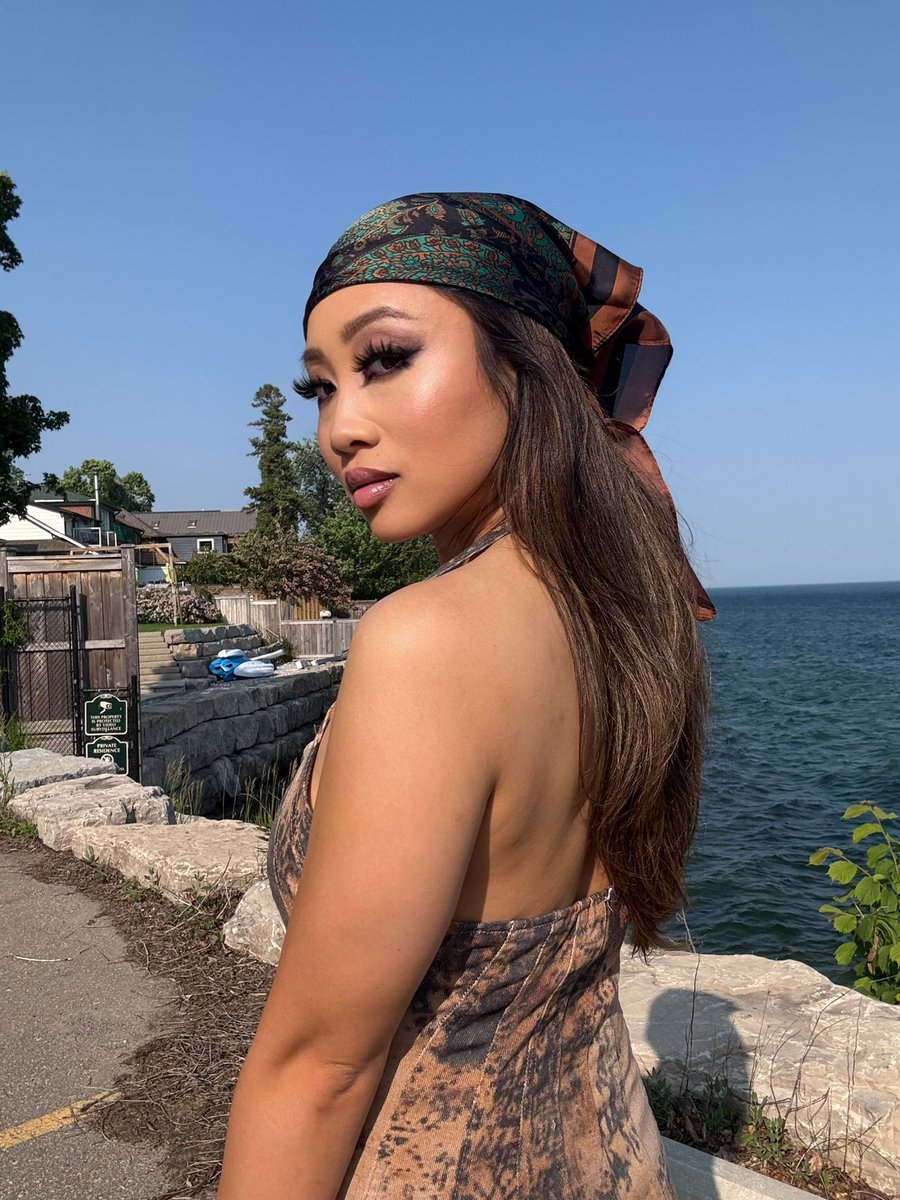 Just enough breeze to cool you down, but not enough to handle me. 😛