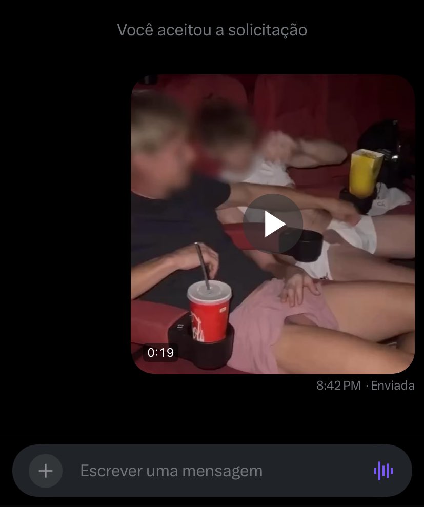 martintomez's tweet photo. Estou enviando o vídeo do cinema  

Curtiu e deu RT eu mando vídeo 
(Mandem mensagem) 

#brotheragemgay
#PINTOAWARD 
#PINTOAWARDS
#PINTOSAWARDS
#BRODERAGEM
#brotheragem 
#BrotheragemHetero
#BUNDASAWARD https://t.co/lkIEr1uzcF
