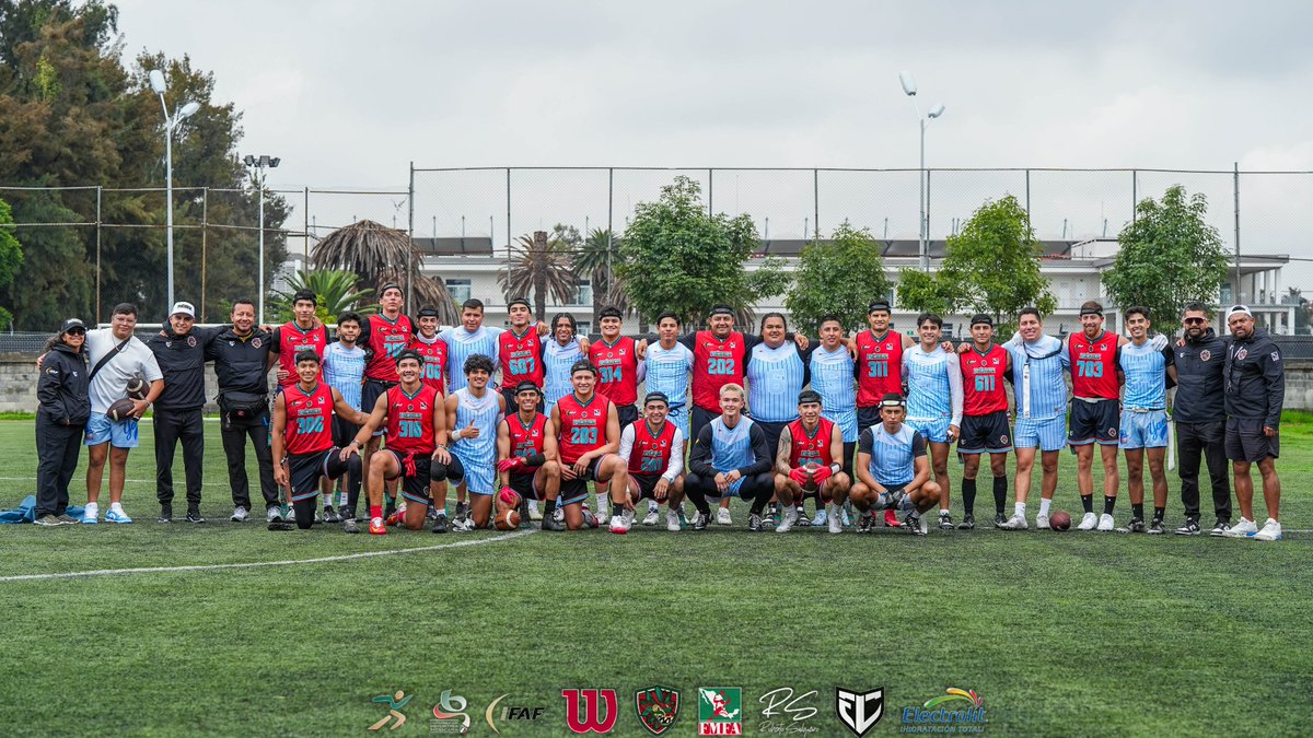 📸 #RumboAlOro
La preselección mexicana femenil y varonil de Flag Football continúa con su preparación rumbo a sus próximos compromisos internacionales: los World Games y el Torneo Continental. 
Agradecemos sinceramente al equipo Yankees femenil y varonil por su valioso apoyo.