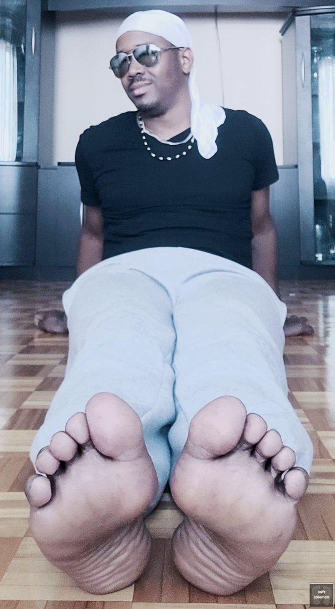 softsoleman's tweet photo. #softsoleman #malefeet #malefeetcommunity #malefeetworld #malesoles #widesoles #bigsoles #meatysoles #manlysoles #dudesoles #maletoes #plumptoes #piedsmasculins #pieds #softsoles #smoothsoles #prettysoles #bigfeet #soles #legendarymalefeet #blackandwhite #noiretblanc https://t.co/tS07SQPkXx