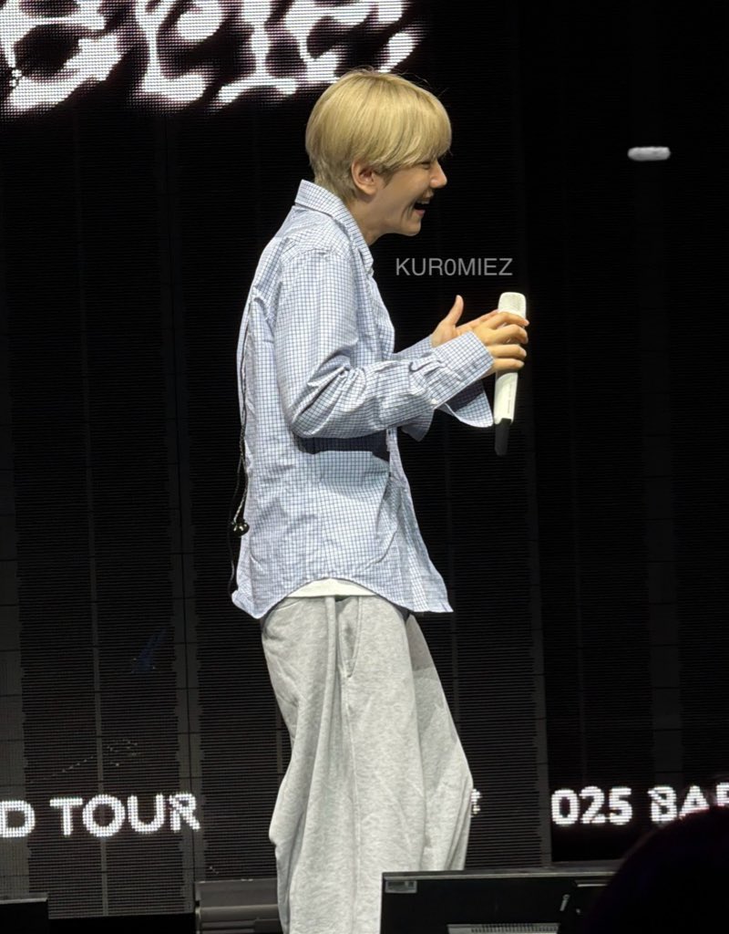 baekhyunie <3 #BaekhyuninRosemont