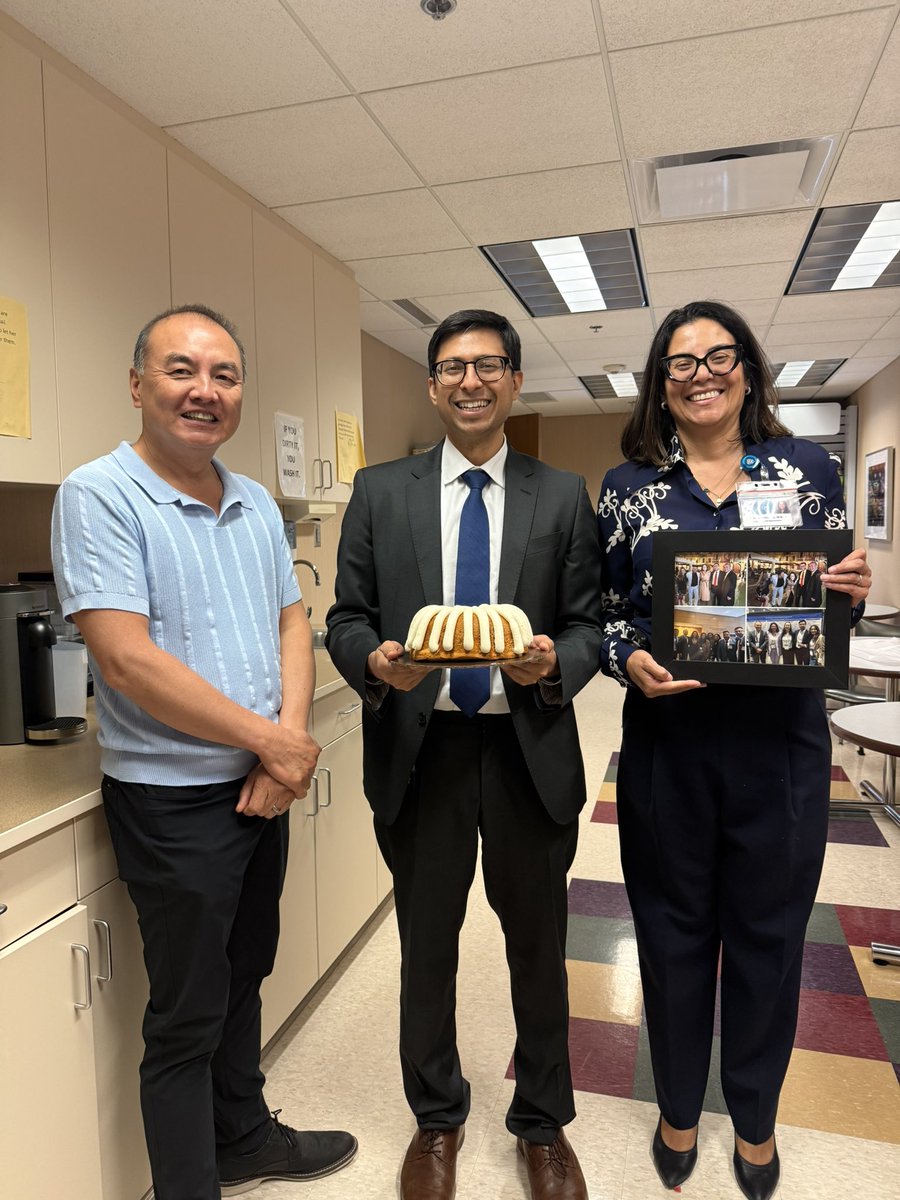 Sandra Herrmann MD, FASN (@herrmannmd) on Twitter photo Dr <a href="/AbdullahJalalMD/">Abdullah Jalal</a> โs last day in our #onconephrology <a href="/MayoClinicNeph/">Mayo Clinic Nephrology</a> as he prepares to embark on his new journey as a consultant <a href="/MGBKidneys/">Mass General Brigham Nephrology</a>. We wish you all the best working with excellent colleagues Drs <a href="/ShrutiGkidney/">Shruti Gupta</a>, <a href="/rc_oncneph/">Raad Chowdhury, MD, FASN</a> and many others ! Dr <a href="/AbdullahJalalMD/">Abdullah Jalal</a> โs last day in our #onconephrology <a href="/MayoClinicNeph/">Mayo Clinic Nephrology</a> as he prepares to embark on his new journey as a consultant <a href="/MGBKidneys/">Mass General Brigham Nephrology</a>. We wish you all the best working with excellent colleagues Drs <a href="/ShrutiGkidney/">Shruti Gupta</a>, <a href="/rc_oncneph/">Raad Chowdhury, MD, FASN</a> and many others !