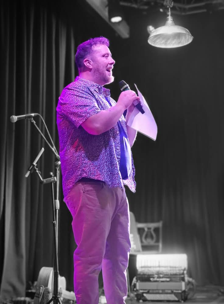 Martin (Beanz) Warde (@martinbeanz) on Twitter photo What a great night of Gypsy, Roma, and Traveller music, song and tales. I got to reprise a role i haven't done in a while, comedy. There's something about making people laugh that makes me smile. Great event by <a href="/GypsyTravellerM/">The Traveller Movement</a> at an amazing venue <a href="/MyICCLondon/">The Irish Cultural Centre</a> What a great night of Gypsy, Roma, and Traveller music, song and tales. I got to reprise a role i haven't done in a while, comedy. There's something about making people laugh that makes me smile. Great event by <a href="/GypsyTravellerM/">The Traveller Movement</a> at an amazing venue <a href="/MyICCLondon/">The Irish Cultural Centre</a>