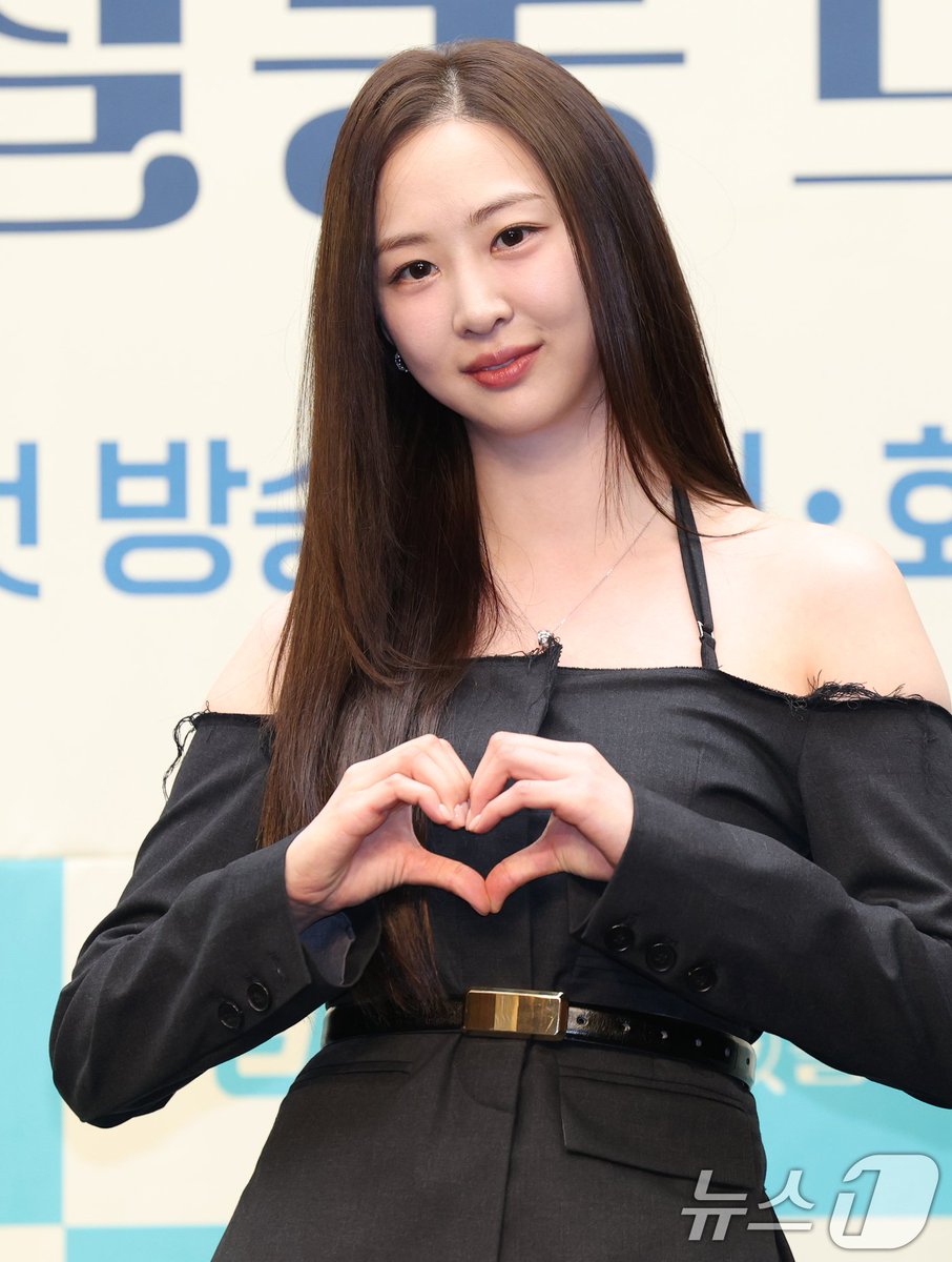 Graceful0423's tweet photo. [단독] 김다솜, 차기작은 '아기가 생겼어요'…오연서와 절친 호흡 (출처 : 네이버 연예) https://t.co/XWfTt7Vs2j https://t.co/aKnoCm0lWu