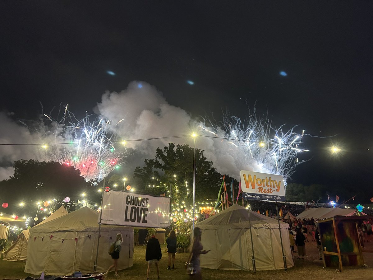 All things Glastonbury 2025…. Good times ahead ⛺️ 🎸 🪩