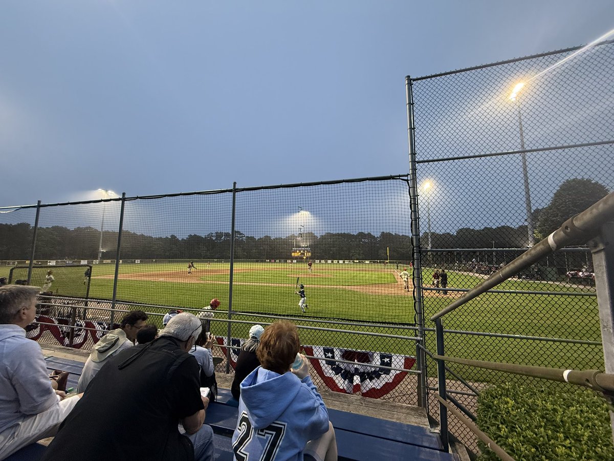 BridgetteRobles's tweet photo. @DerrickSloboda Harwich got foggy quick for my first game! 📸 are from first pitch to walking to my car! lol 

I had two student-athletes on Harwich so I hope they get the call too! https://t.co/oaSY5xBBvI