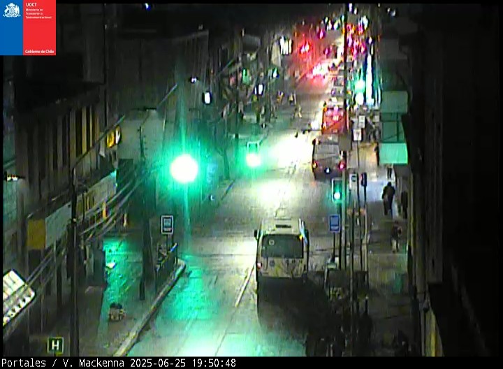 Ahora (19:54) Situación del tránsito en las calles céntricas #Temuco <a href="/MTTLaAraucania/">SeremiTT Región de La Araucanía</a>