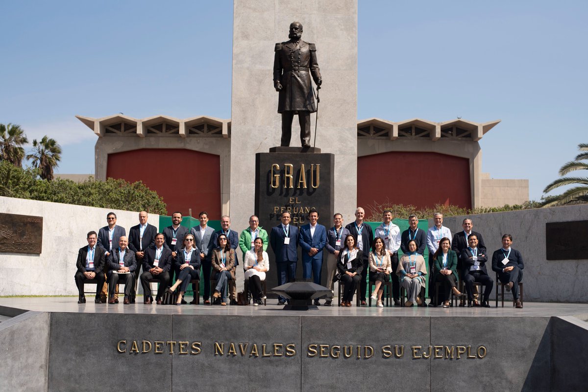 30 años de #CADEUniversitario 🎓

Líderes empresariales, académicos y expertos de distintos ámbitos inspiraron hoy a más de 700 jóvenes destacados provenientes de universidades e institutos de todo el país.

Vivimos una jornada especial que reafirma el compromiso de IPAE Acción