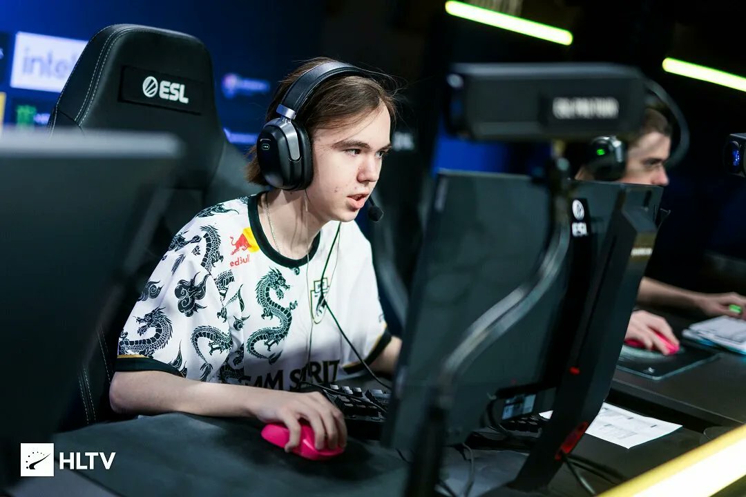 WHAT? 🤯🤯🤯🤯

HLTV: “FaZe Clan have reached an agreement with Team Spirit’s rifler donk. 

They’ve both agreed its never going to happen”