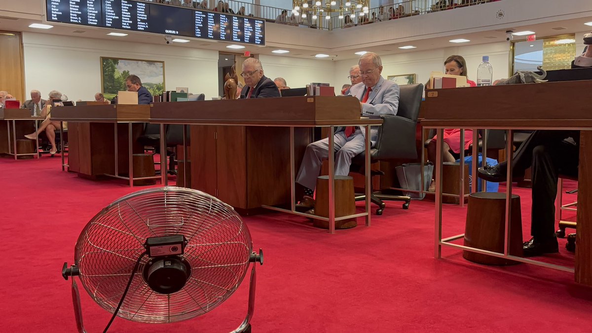 DemiDowdy's tweet image. AC couldn’t quite make it to the end of long session… #ncpol