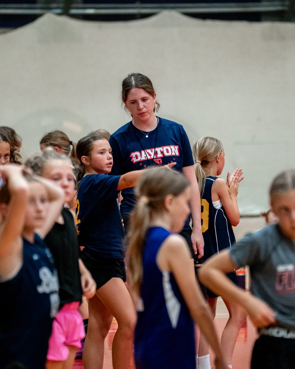 DaytonWBB's tweet image. No better way to spend the summer than in the gym with our future Flyers‼️
#GoFlyers