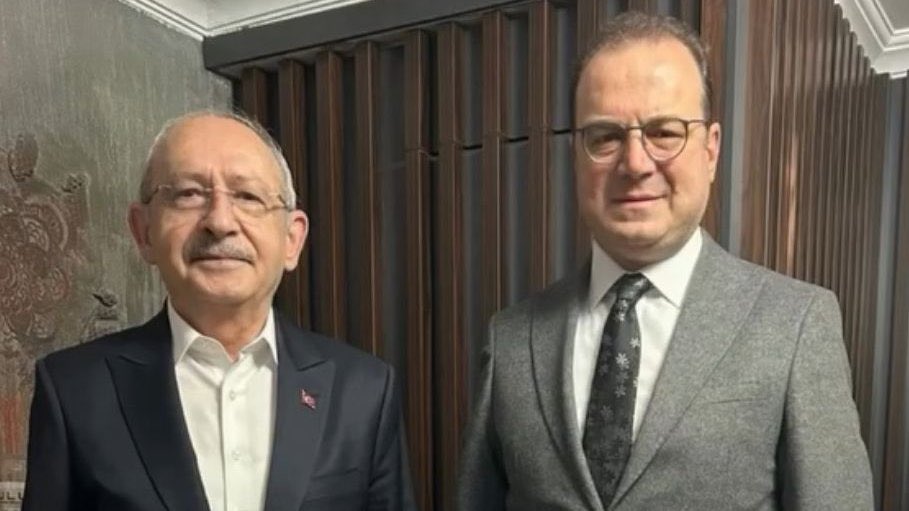 Kemal Kılıçdaroğlu Fatih Atik’e konuştu:

“Ne demek partiyi yönetemez? 13 yıl boyunca partiyi ben yönettim. Asıl kayyum gelirse CHP’yi kim yönetecek? Bu yaklaşım asla kabul edilemez.

Eğer gelirsem 13 yıl partiyi yönettiysem yine yönetirim.”