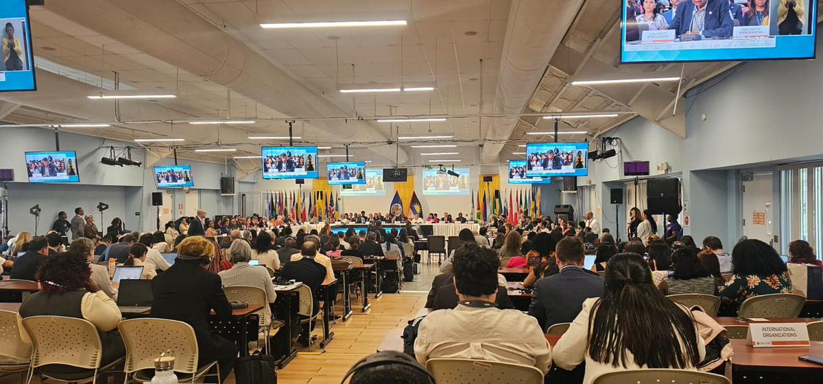 📍Antigua y Barbuda 🇦🇬

En representación de la Secretaría General de @union_UPAEP, he tenido el honor de participar en la 55° Reunión de la Asamblea General de la <a href="/OEA_oficial/">OEA</a>.

La UPAEP, como organismo intergubernamental del ámbito postal, aporta una visión estratégica sobre