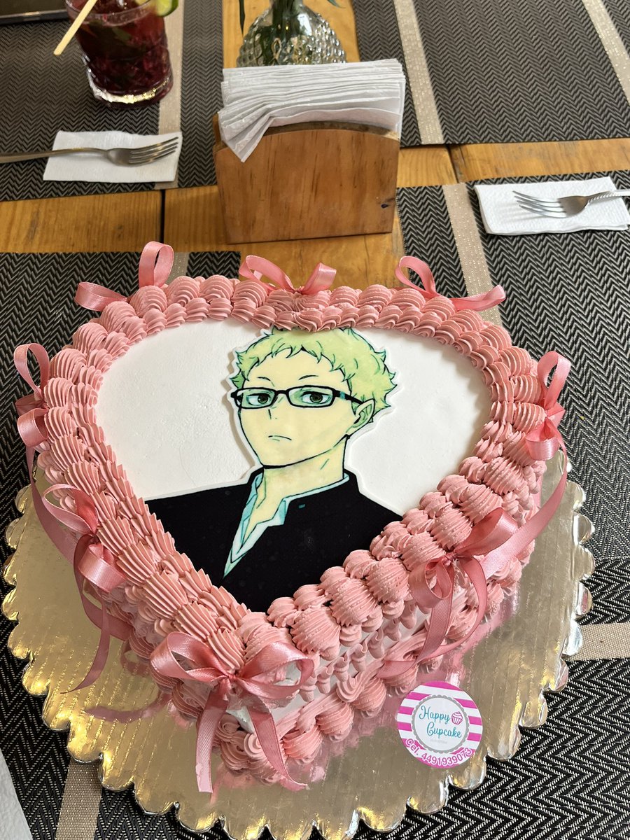 tsukidayom's tweet photo. Mi pastel de cumple fue de tsuki💗 

#haikyuu #tsukishimakei https://t.co/Zrp3EmQlpS