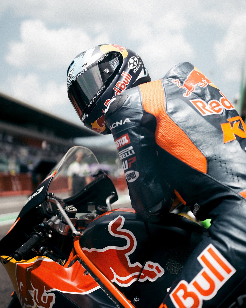 thomaquevic tweet media