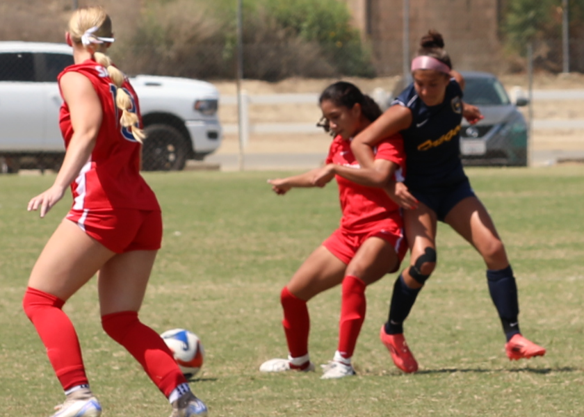 Yadi_Castillo8's tweet photo. Awesome weekend at the #GASummerShowcase. It was great playing with @SACity0708GA against three solid teams. Can’t wait for the season to start.
@sacitysc @Soy_SAF @soccerislife621 @6a_28 @ImCollegeSoccer @PrepSoccerTX @PrepSoccer @TheSoccerWire @CollegeSoccerID @SATXSoccer https://t.co/fJ1ca5Rgu0