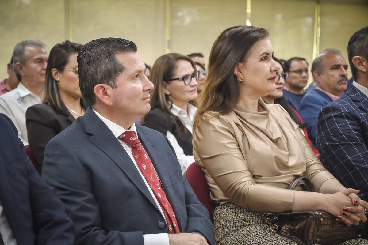 El día de ayer tuvimos el honor de participar en la Firma del Pacto Estatal de las Instituciones de Educación Superior por una Cultura de Integridad, Legalidad y Participación Democrática, un compromiso conjunto que busca fortalecer los valores cívicos y éticos.