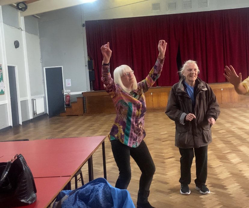 kitty short tweet media