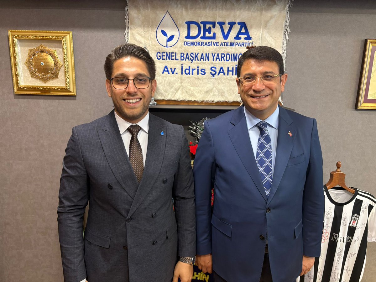 Ankara Milletvekilimiz Sayın Av. İdris Şahin’i Türkiye Büyük Millet Meclisi’nde ziyaret ettik. 

Misafirperverliği için değerli vekilimize teşekkür ederim.