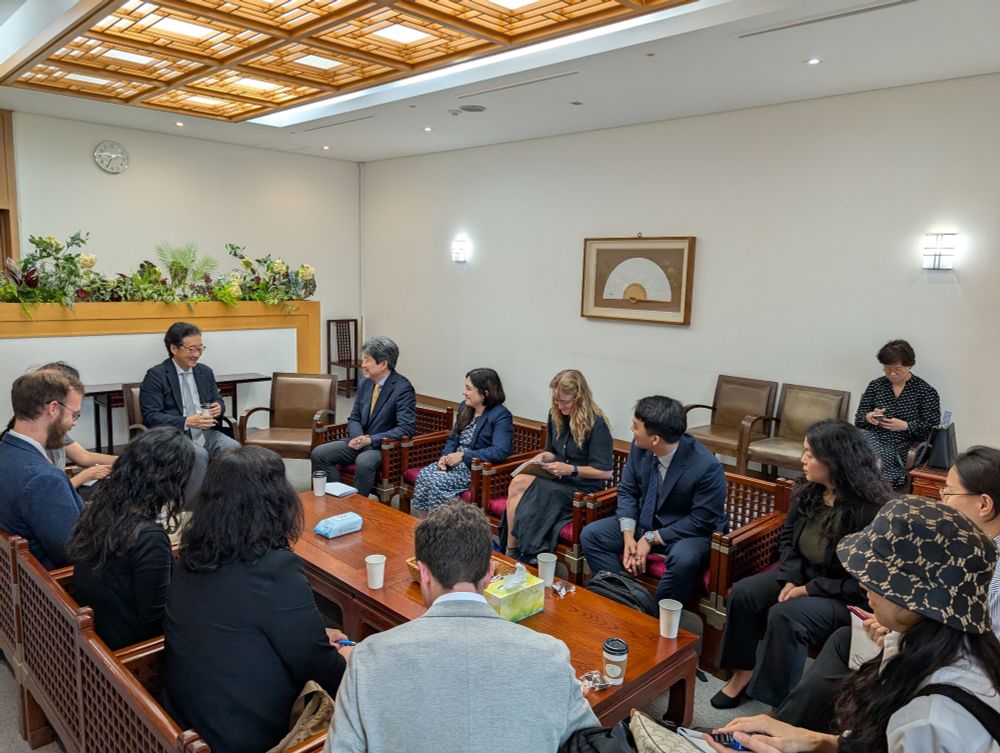 A big thank you to DDG Wonwoo Yi of the Ministry of Foreign Affairs for meeting our scholars, talking about his career &amp; listening to each of our scholars' research.