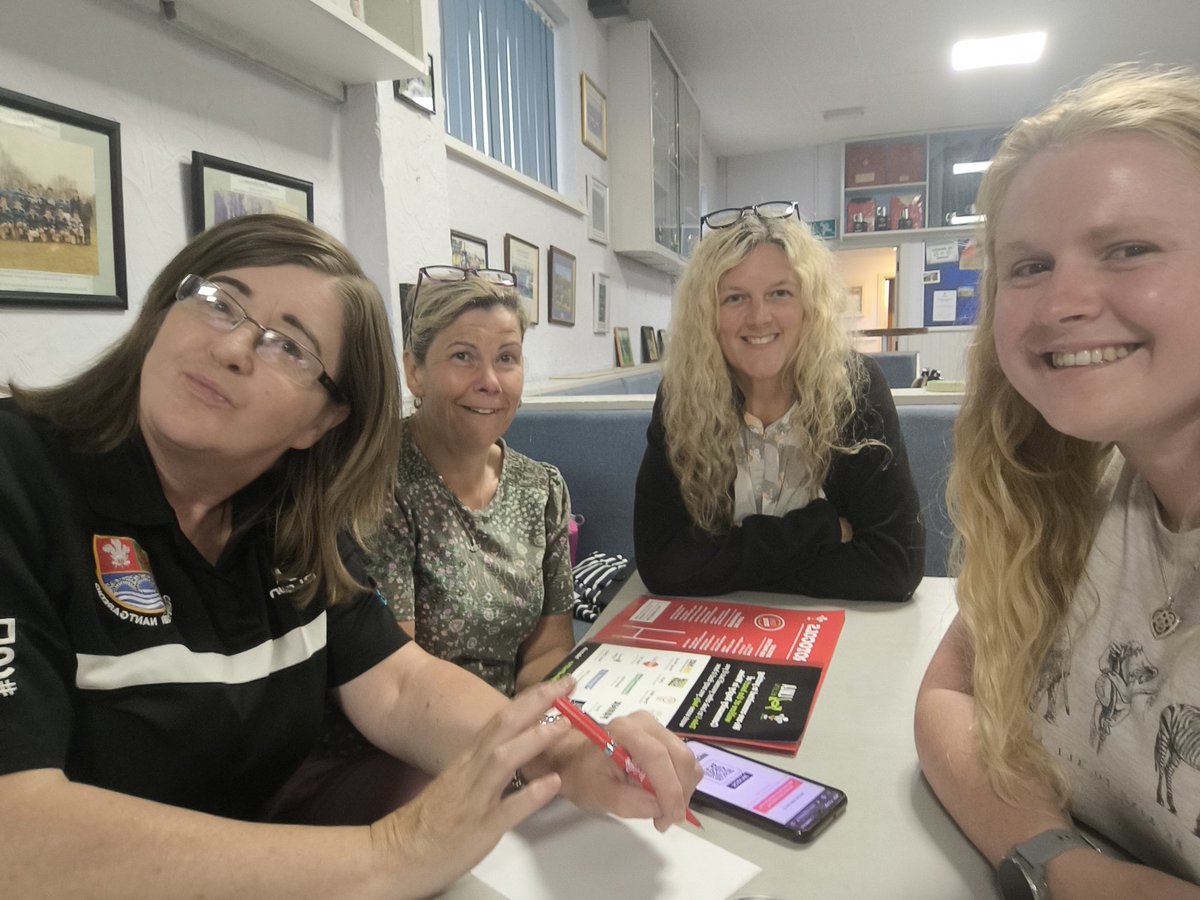 Some of our ladies at the 'WRU Safeguarding Roadshow' tonight in Pontyberem RFC! <a href="/WRU_Community/">WRU Community - Wrth galon y genedl</a>