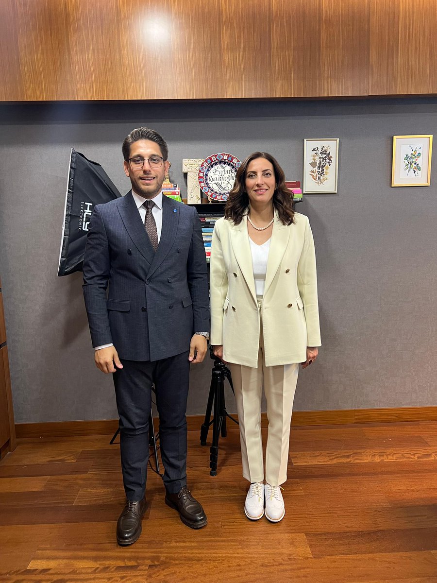 İstanbul Milletvekilimiz Sayın Evrim Rızvanoğlu’nu Türkiye Büyük Millet Meclisi’nde ziyaret ettik. 

Misafirperverliği için değerli vekilimize teşekkür ederim.