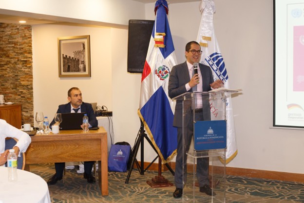 UNODC_ROPAN's tweet photo. #RepúblicaDominicana🇩🇴 | Capacitación para fortalecer la respuesta del país frente al tráfico ilícito de armas. Enfoque: trazabilidad, tendencias de tráfico y balística, ciberdelito, armas impresas en 3D y Centros Integrados de Armas - pasos clave bajo la Hoja de Ruta del Caribe. https://t.co/6GJl6SiL8D