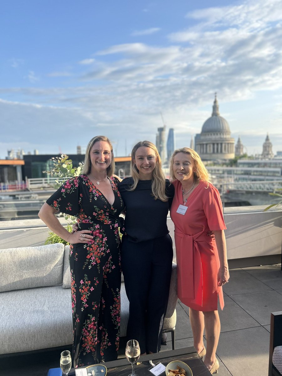 annabelbrodies's tweet photo. Thank you to Deutsche Numis for a lovely sunny evening at the Women in Investment Companies drinks. Look at that view of St Paul’s - stunning!  @AICPRESS @vanessabooth https://t.co/uqLJlsCBLn