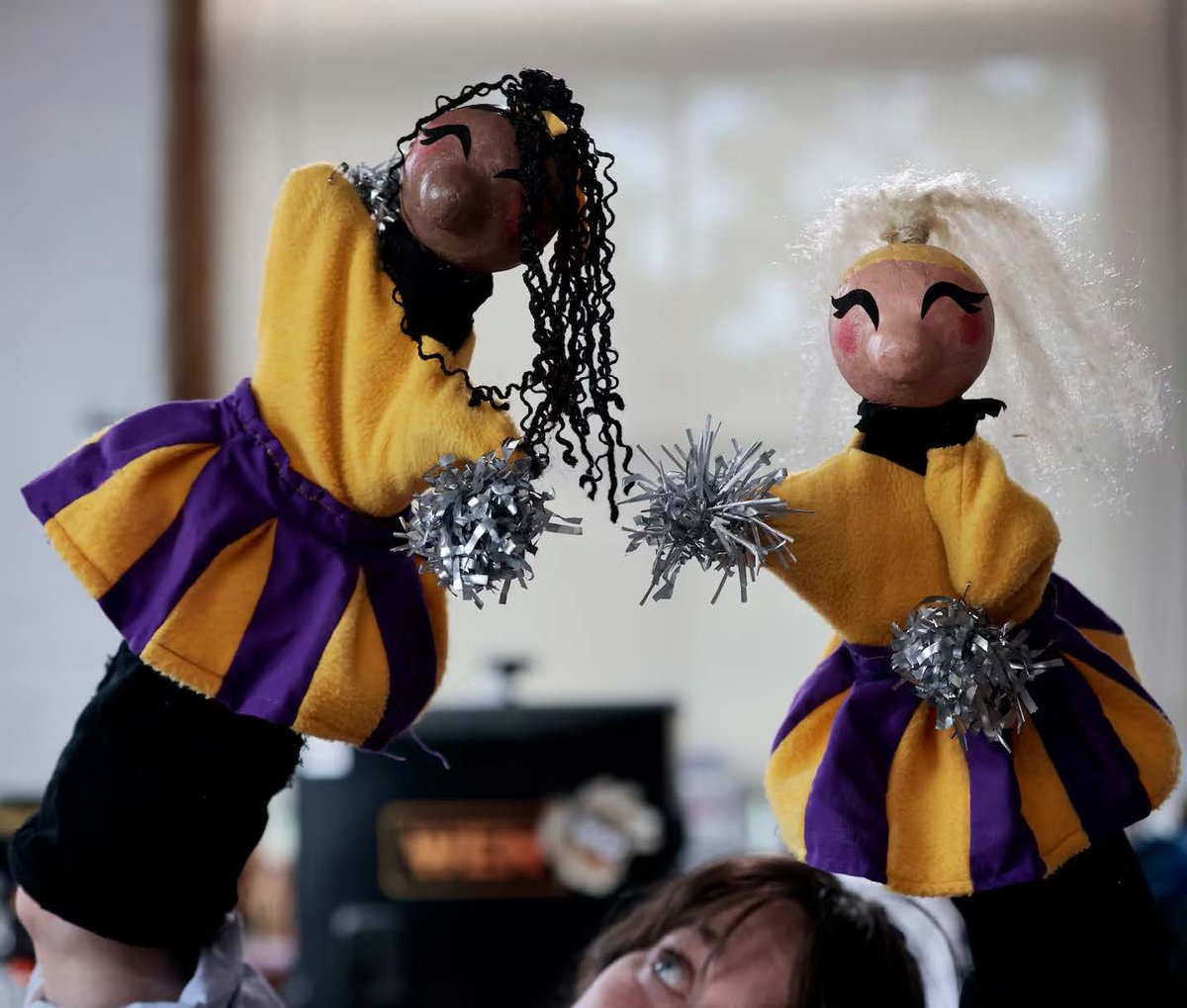 School of Fine Arts Alumni in Action: Sarah Nolen ’16 hits Boston Common July 5 with her rock ‘n’ roll puppet show Party Animals! Read about her journey in The Boston Globe: bostonglobe.com/2025/06/23/art…