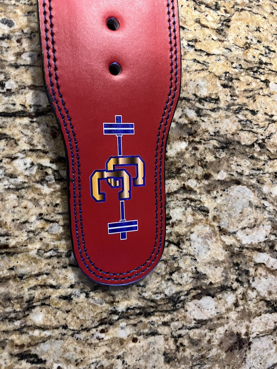Coopercoogs1's tweet image. S/O to @aesthreadics for hooking us up with the highest quality belt I’ve ever seen! It looks incredible if I say so myself‼️👀