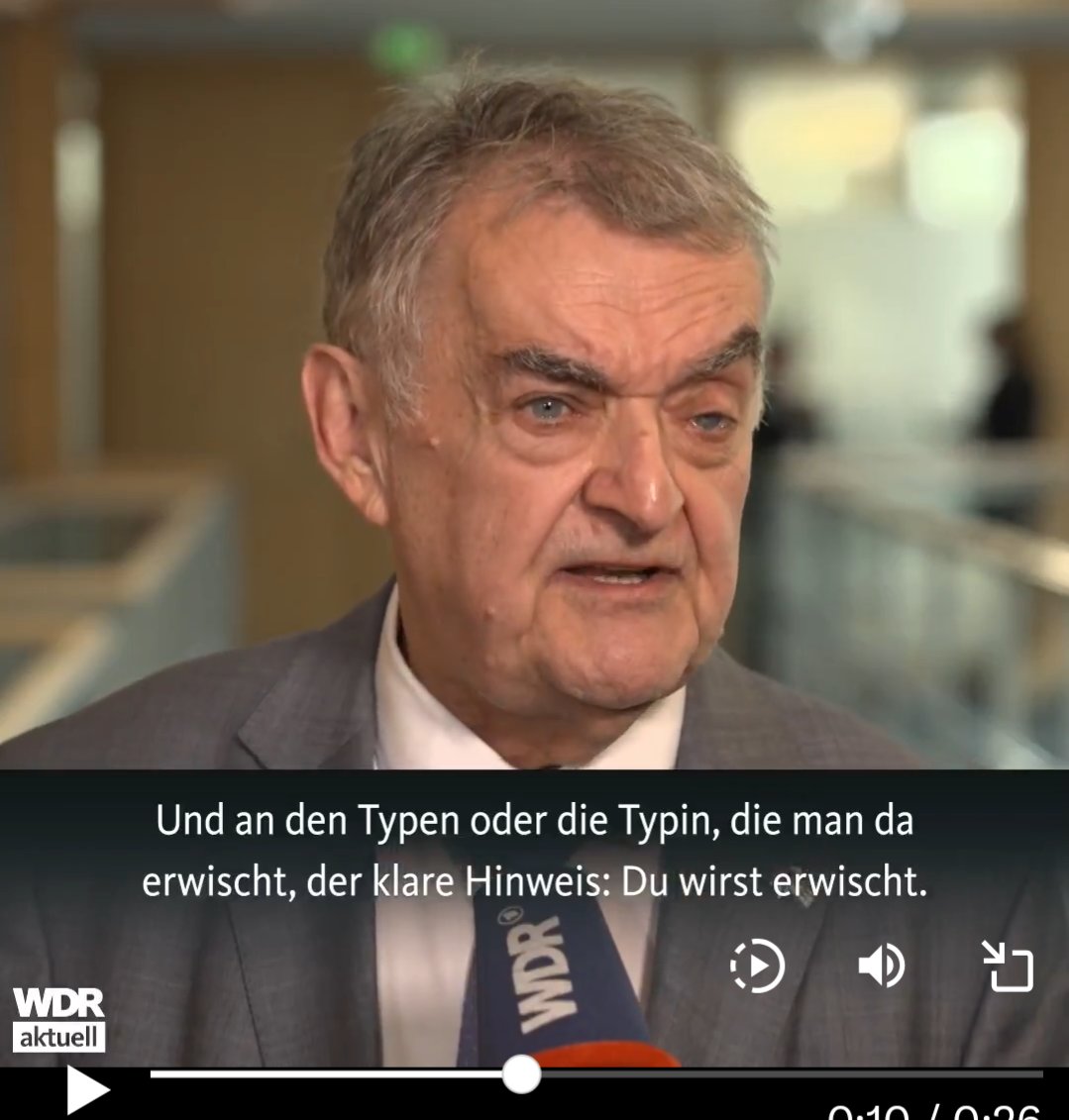Hausdurchsuchungen "sind für die Öffentlichkeit ein klares Signal, nach dem Motto, so was macht man nicht"

"Und an den Typen [nicht verurteilt], der klare Hinweis: du wirst erwischt"

Das ist  schon starker Tobak von einem Innenminister. Wo sind wir gelandet?
