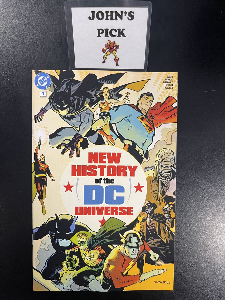 ComicsWorldPA's tweet image. #MarkWaid @ToddNauck @JerryOrdway @MattHerms #JohnKalisz #ToddKlein @ChrisSamnee #GiovannaNiro @Marquis_Draper @ms_brittanyjean @amarino2814 @DCOfficial #NCBD