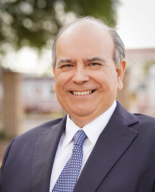 UTRGVNewsroom's tweet image. Dr. Fred Farias, longtime South Texas advocate, has joined the UTRGV leadership team✌️ Farias has been appointed as the associate dean for External Relations at the UTRGV School of Optometry and associate vice president for Governmental Relations.
🔗: utrgv.news/fred-farias