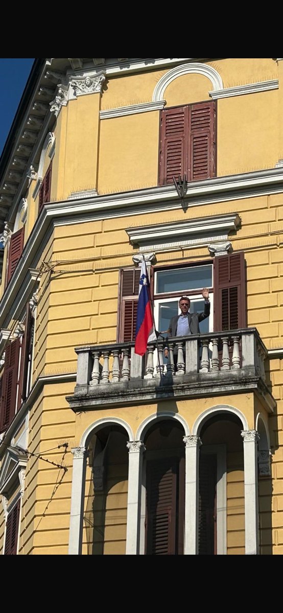 Čestitke ob dnevu državnosti!
Stečno Slovenija, tudi iz Gorice (ITA)