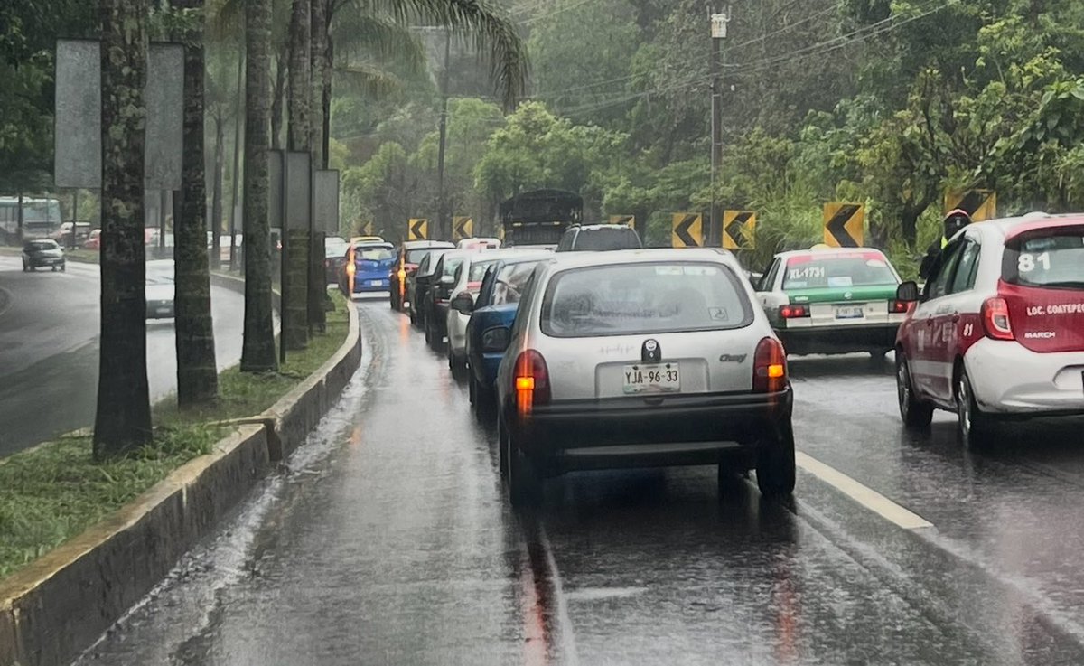Pablo Jair Ortega (@pablojair) on Twitter photo Próximo a iniciarse los trabajos de reparación de la carretera Coatepec-Xalapa: Gobernadora niusdeveracruz.com/2025/06/25/ya-… #NiusDeVeracruz <a href="/rocionahle/">Rocío Nahle</a> Próximo a iniciarse los trabajos de reparación de la carretera Coatepec-Xalapa: Gobernadora niusdeveracruz.com/2025/06/25/ya-… #NiusDeVeracruz <a href="/rocionahle/">Rocío Nahle</a>