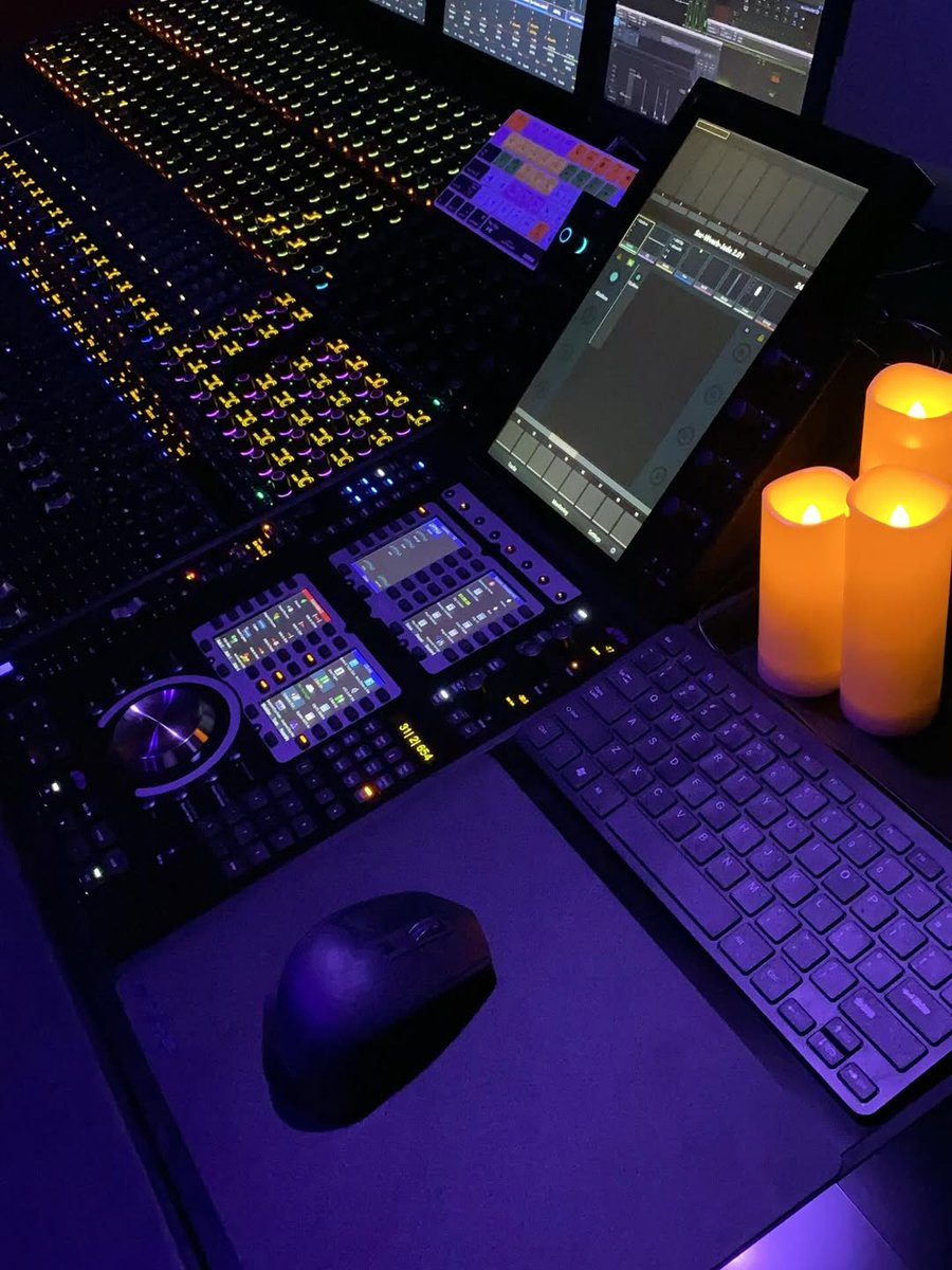 🎧 Candlelight mix
📷 instagr.am/craigbauer_mix…
▶️ avid.com/s6
 
#avids6 #candles #candlelight #eucon #mix #musicproduction #daw #avidprotools #protools #avid #avidcreator