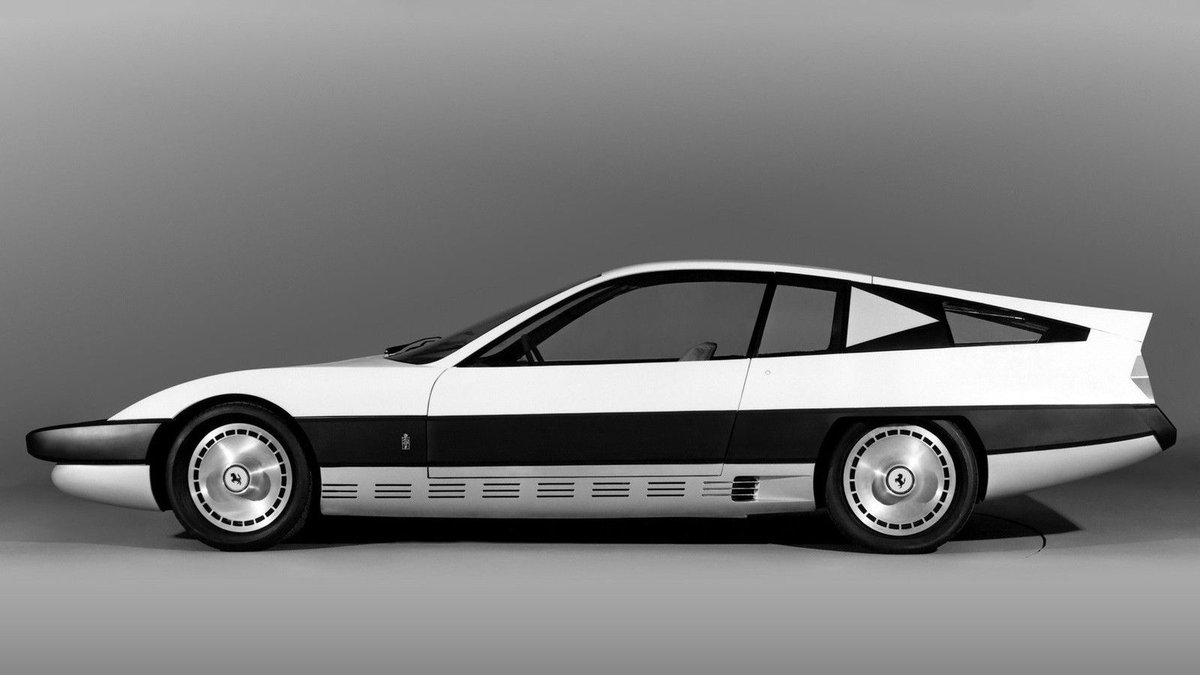 Classic & Sports Car tweet media
