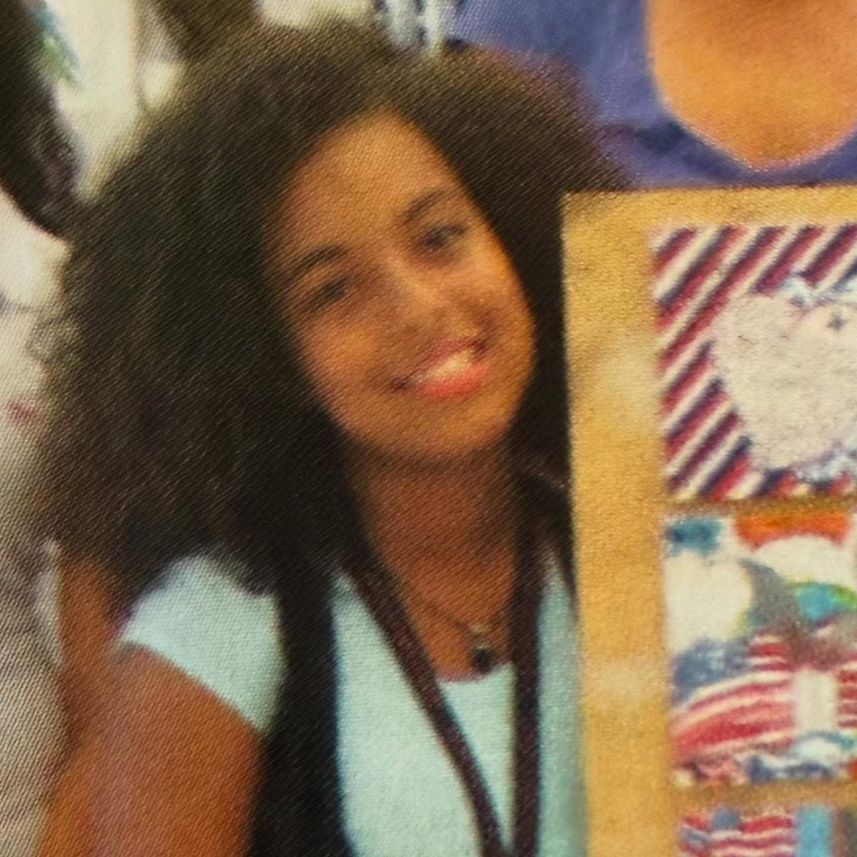 NikkiLewis37's tweet photo. This has been something cooking for a long time. My hair. It’s been a heavy weight on me since elementary school- bullied endlessly about my curly frizzy hair, bullied about my body, my teeth my face. I just couldn’t escape . As I’ve grown older https://t.co/0cALgUCGVn