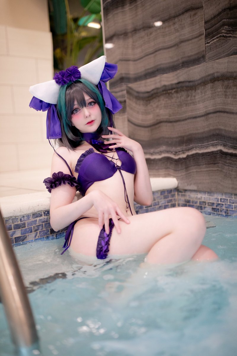 I should really post on x more ˃̶͈🐽˂̶͈ so I gift you Cheshire! #柴郡 #セクンー