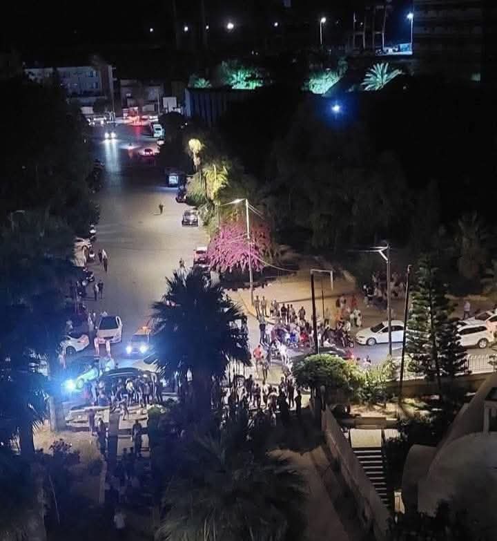 metesohtaoglu's tweet image. 🔵📸 Suriye, Lazkiye&apos;de bir kiliseye düzenlenen silahlı saldırıda kilise bekçisi hayatını kaybetti.
#YPG #PKK #IŞİD
🔴📸 Church guard killed in armed attack on church in Latakia, Syria. #YPG #PKK #ISIS