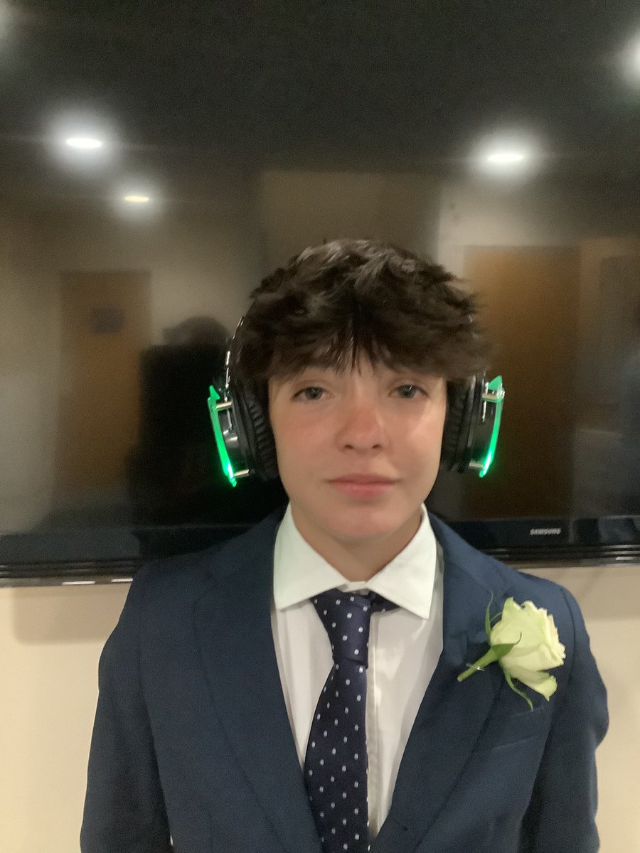 The silent disco is in Millfield colours!
Three songs all playing once.
Three different dance styles and three different harmonies!