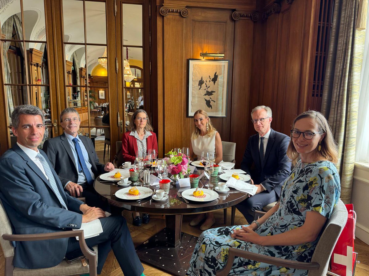 Today we started to bid farewell to 🇮🇱Amb <a href="/IfatReshef/">Ifat Reshef</a> as the completion of her term as ambassador to🇨🇭nears. I always greatly valued the frankness of our exchanges throughout these very challenging times and wish her all the best for her future assignment. See you in Jerusalem!