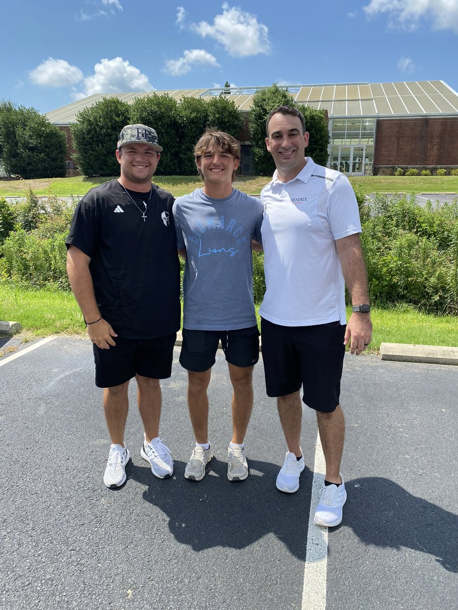 Preston47728304's tweet photo. Had a great time on my visit to Hendrix today! Thank you to @CoachMattMarsh and @HoganRalston for taking the time to show me around campus and discuss opportunities!! https://t.co/DXiV0gQlyq
