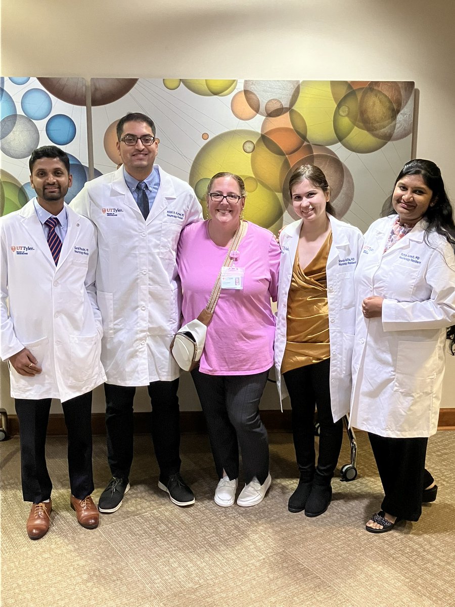 ShilpaChitnis2's tweet image. The start of our able and capable army!! So proud to welcome the first class of @uttylersom neurology residents. @ShwetaKalita @suryasuresh @nikhilkurpad @Sarojpoudel
#neurostrong